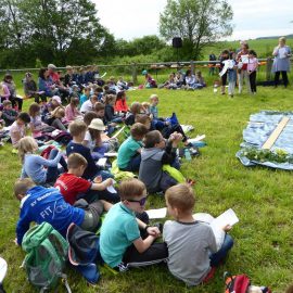 „Der Himmel geht über allen auf“ – Feldgottesdienst „Der Himmel geht über allen auf“ – Feldgottesdienst
