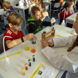 MINT-Tag der Klassen 4a und 4b MINT-Tag der Klassen 4a und 4b