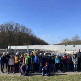 Unterrichtsgang der Klasse 4b zur Kläranlage