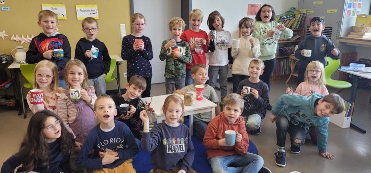 Juckende Finger und heißer Tee – unsere Hagebuttenaktion